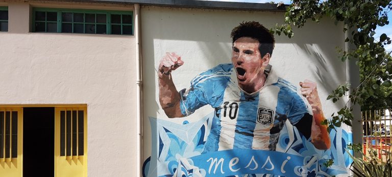 Fixer Argentina_Messi The shadow of Maradona_BBC